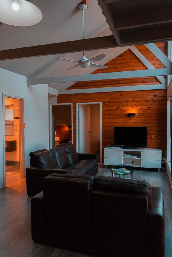 Waterfront Retreat At Wattle Point Villa Forge Creek Exterior photo